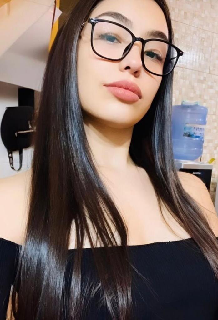 643810823: Chica busca chico en La Coruña