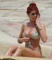 651833477: Chica busca chico en Málaga