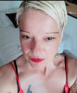 634748491: Chica busca chico en Valencia