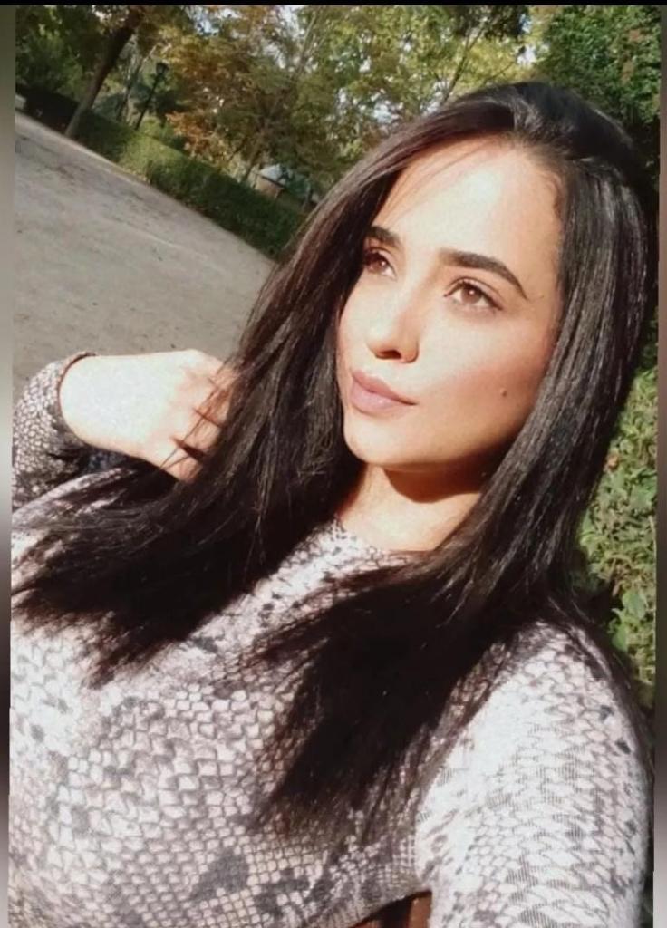 674624247: Chica busca chico en Barcelona