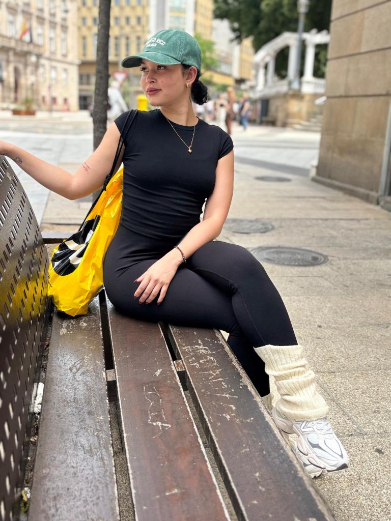 612218068: Chica busca chico en Almería