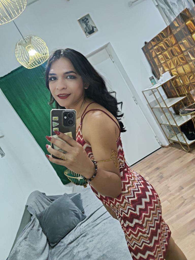 614690684: Transexual en Málaga