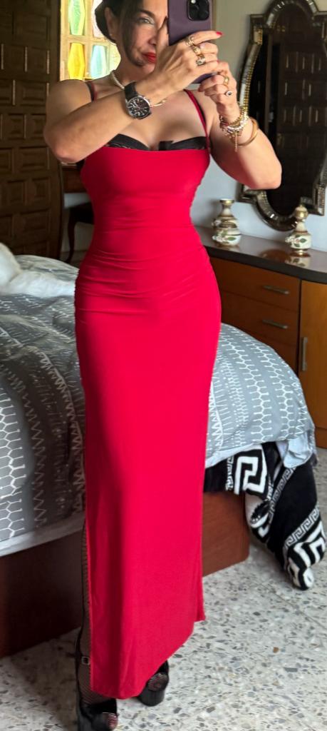 679899785: Chica busca chico en Tarragona