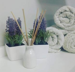 617287598: Chica busca chico en Málaga