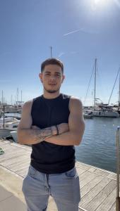 642357466: Chico busca chica en Madrid