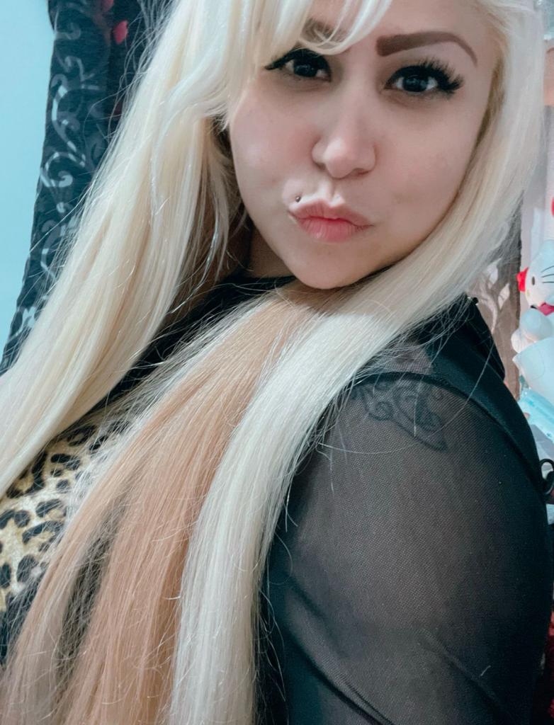 652316487: Chica busca chico en León