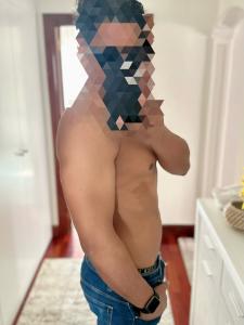 624894704: Chico busca chica en Gerona