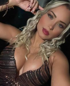 612417501: Chica busca chico en Barcelona