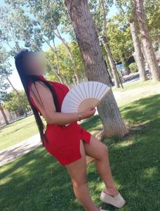 Chica busca chico en Granada: 