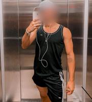 664082599: Chico busca chica en Barcelona