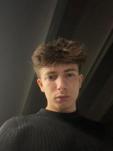 671443818: Chico busca chica en Barcelona