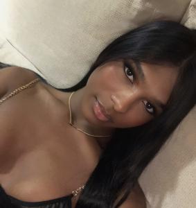 611286727: Travesti en La Rioja