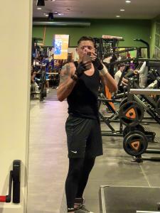 614772935: Chico busca chica en Alicante