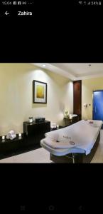 653858883: Chica busca chico en Sevilla