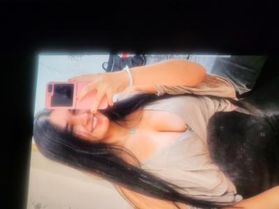 633220854: Chica busca chico en Sevilla