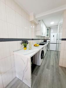 694241166:  en Alicante