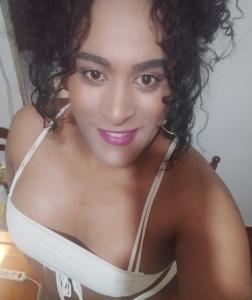 641399943: Transexual en Pontevedra