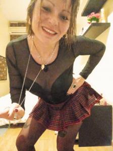 656318206: Chica busca chico en Barcelona