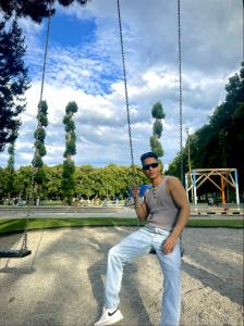 666965602: Chico busca chica en Barcelona