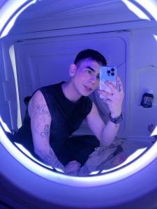 613820495: Chico busca chica en Cádiz