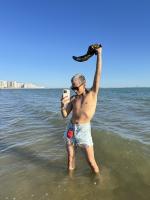 613820495: Chico busca chica en Cádiz