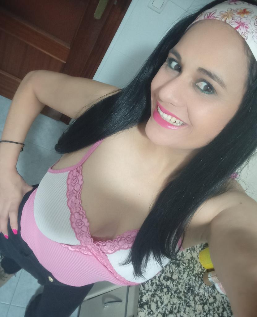 643625291: Chica busca chico en Navarra