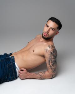 603976265: Chico busca chica en Madrid