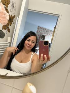 612515159: Chica busca chico en Barcelona