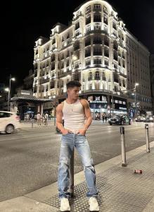 613145814: Chico busca chica en León