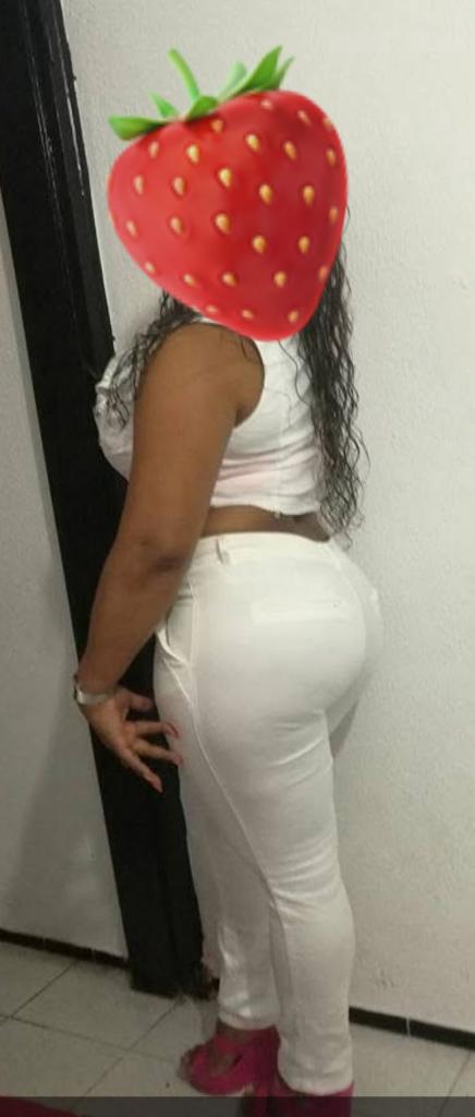 673780717: Chica busca chico en Tarragona