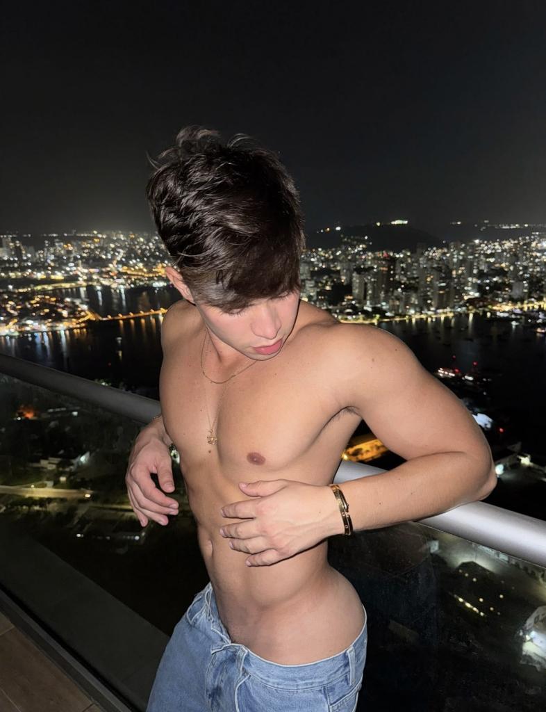 Chico busca chica en León: 