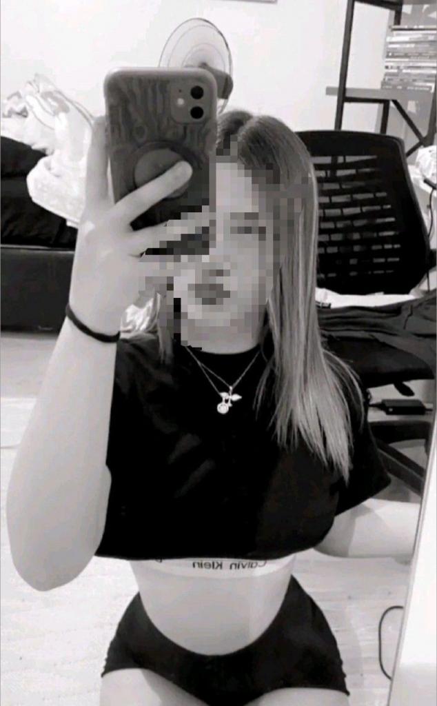 692378304: Chica busca chico en Málaga