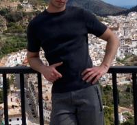 694298210: Chico busca chica en Granada