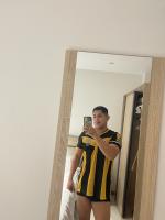 613637662: Chico busca chica en Valencia