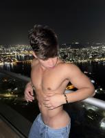 613145814: Chico busca chica en León