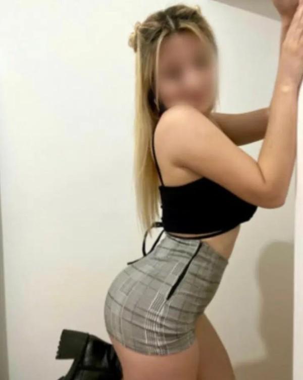 666625508: Chica busca chico en Navarra