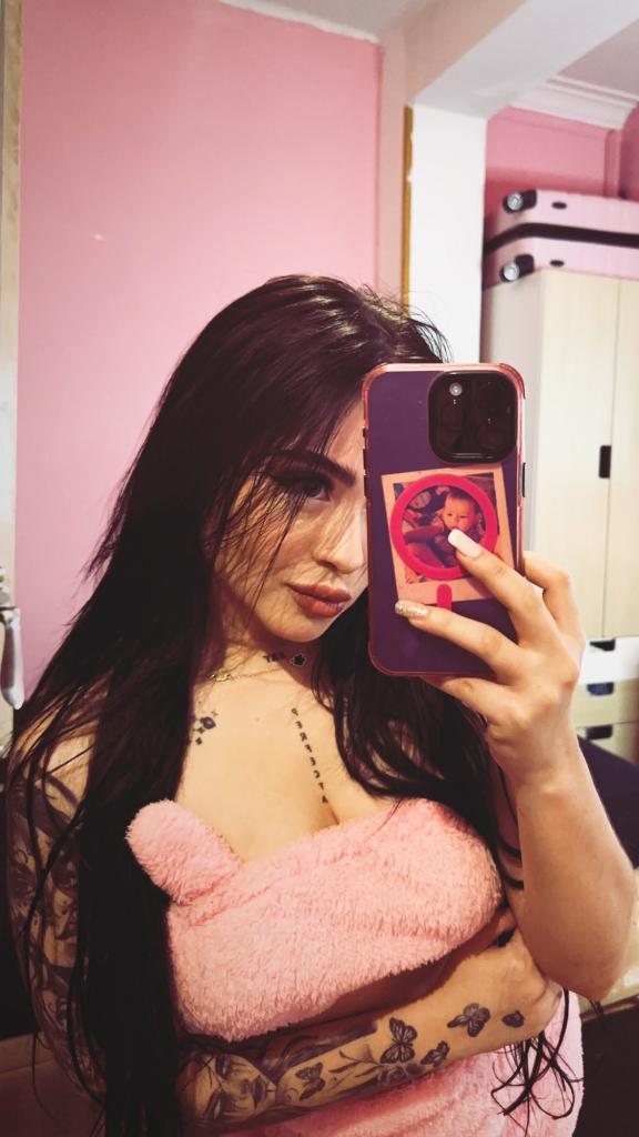 613226440: Chica busca chico en Pontevedra