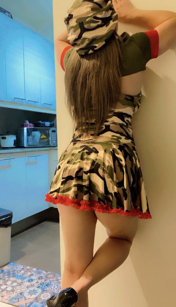 674394625: Chica busca chico en Barcelona