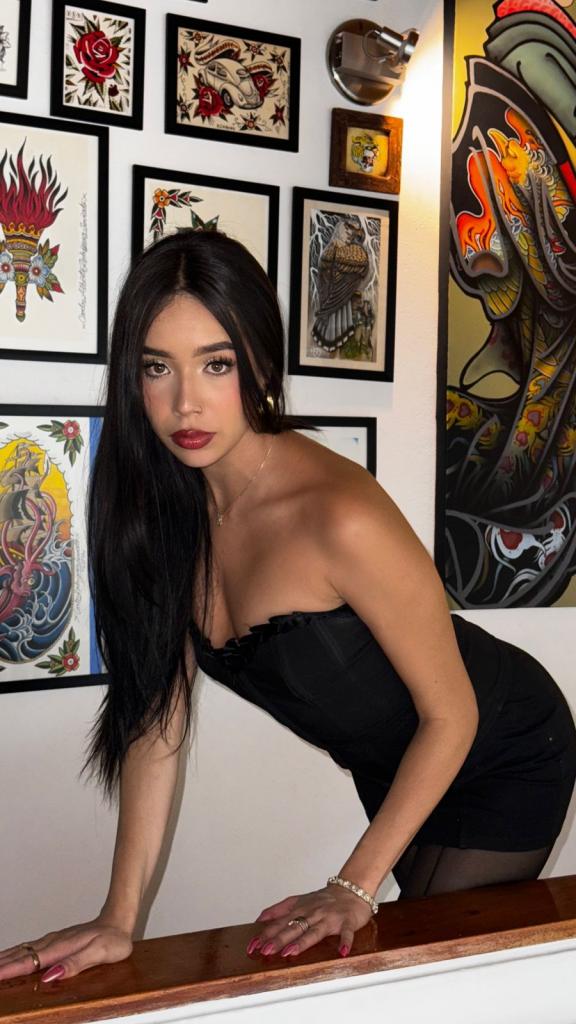 610393205: Chica busca chico en Mallorca