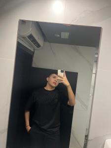 647086323: Chico busca chica en Alicante