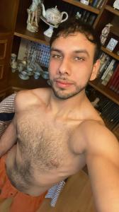 641731843: Chico busca chica en Málaga