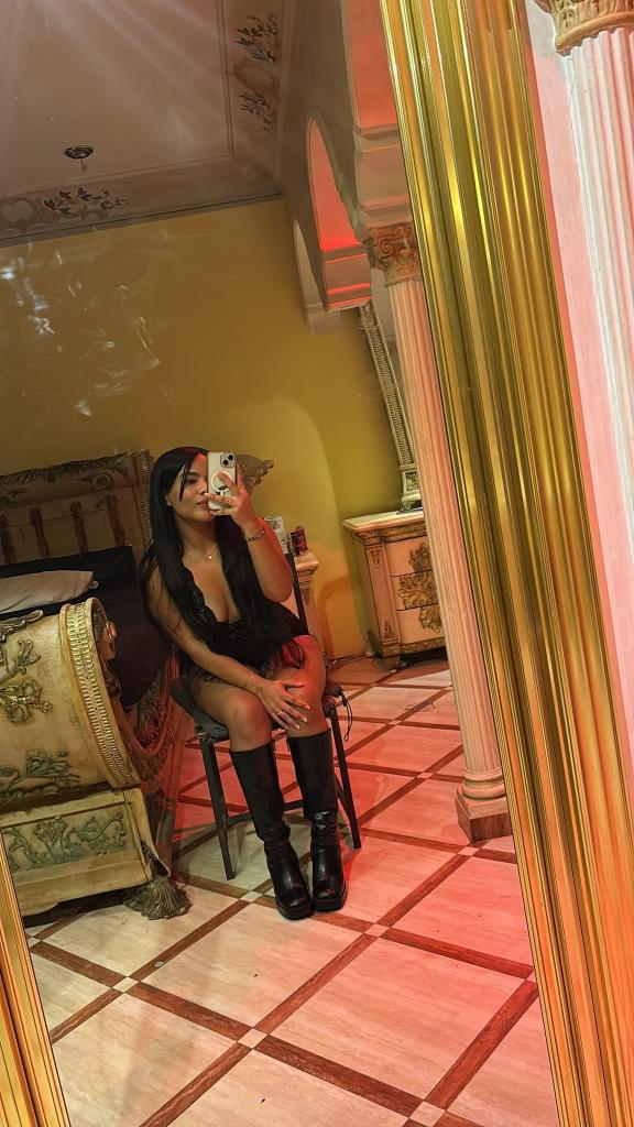 Chica busca chico en Valladolid: Chica busca chico