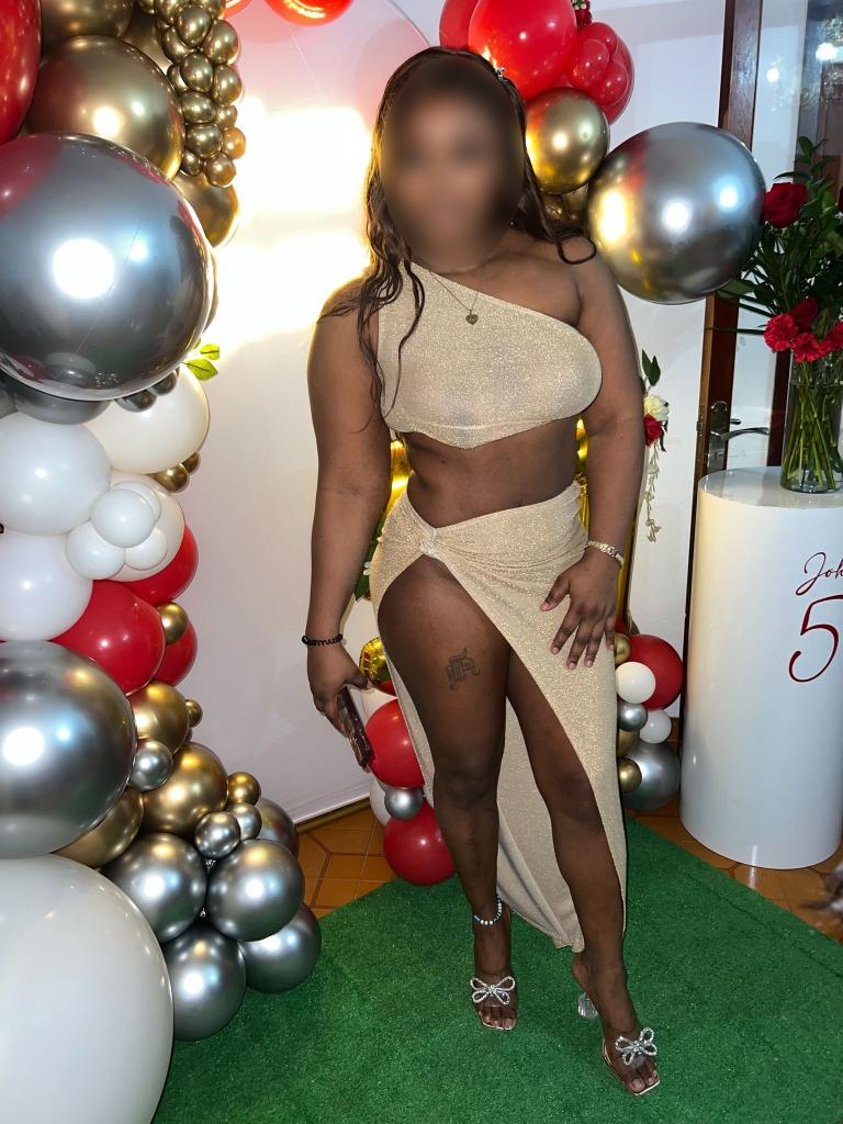 613707989: Chica busca chico en Ibiza