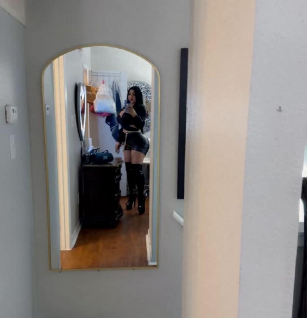 614699987: Transexual en Albacete