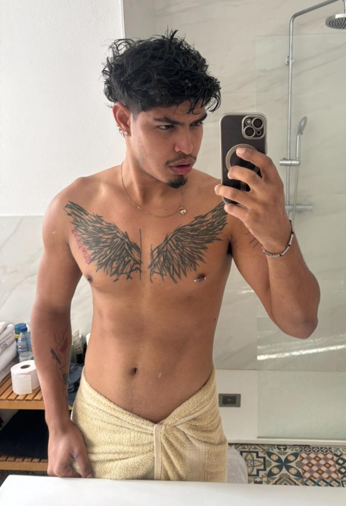 Chico busca chica en Granada: 