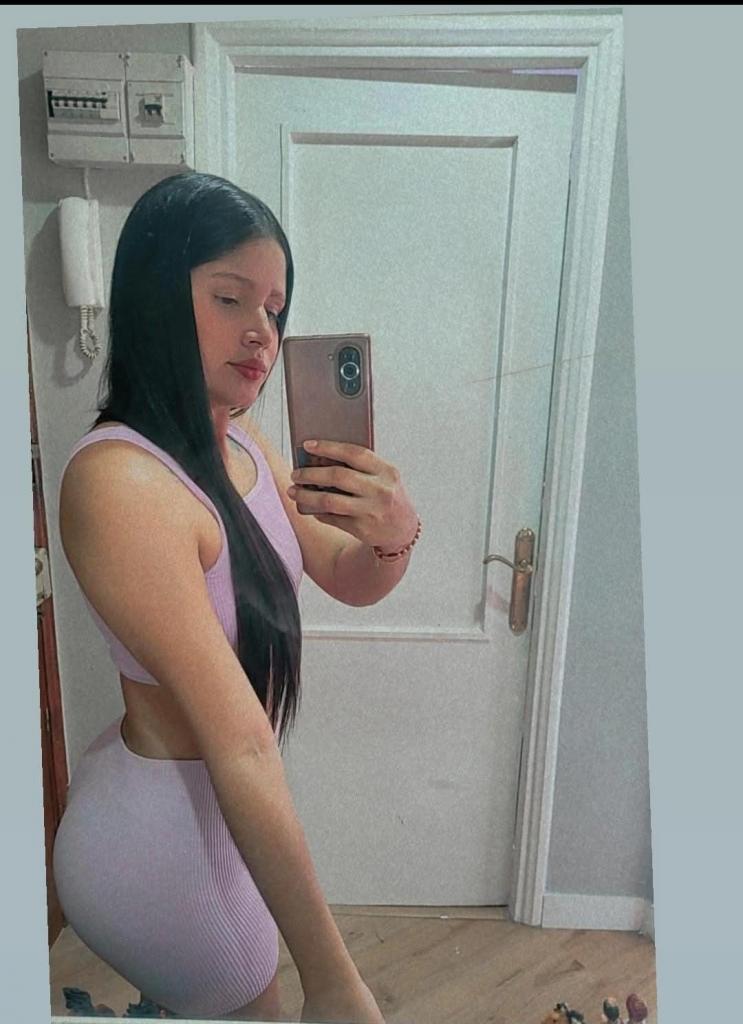 632742360: Chica busca chico en Valencia