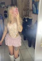 631364311: Chica busca chico en Navarra