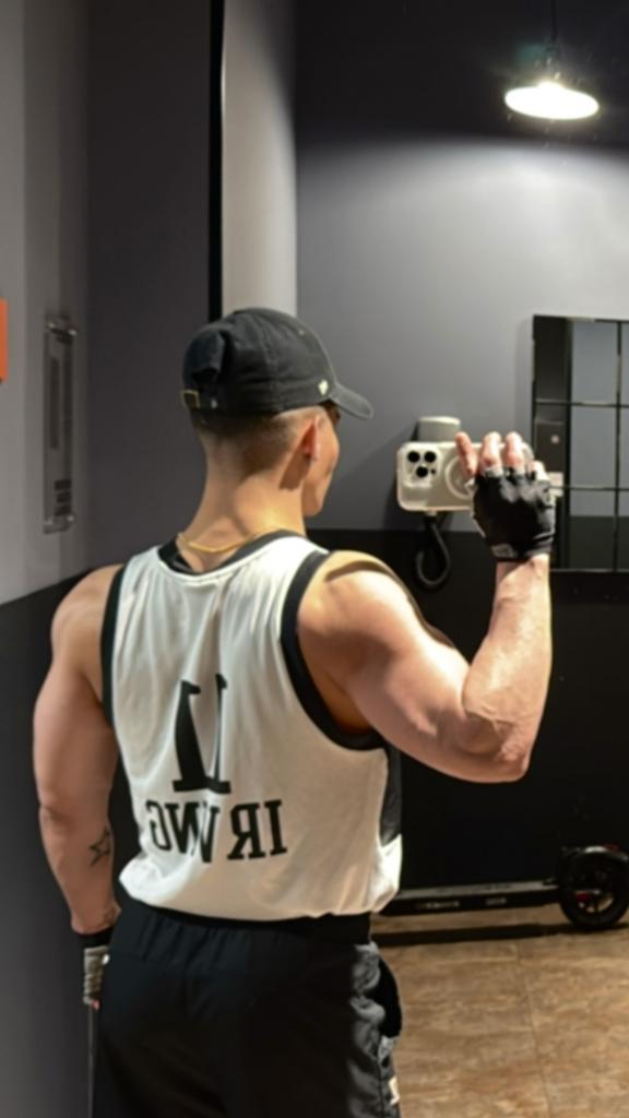 627493145: Chico busca chica en Madrid