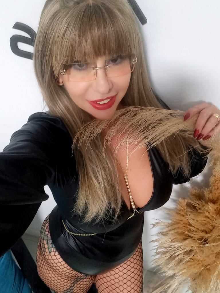 Chica busca chico en Pontevedra: 