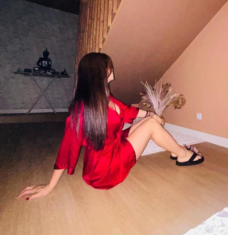 633617706: Chica busca chico en La Coruña